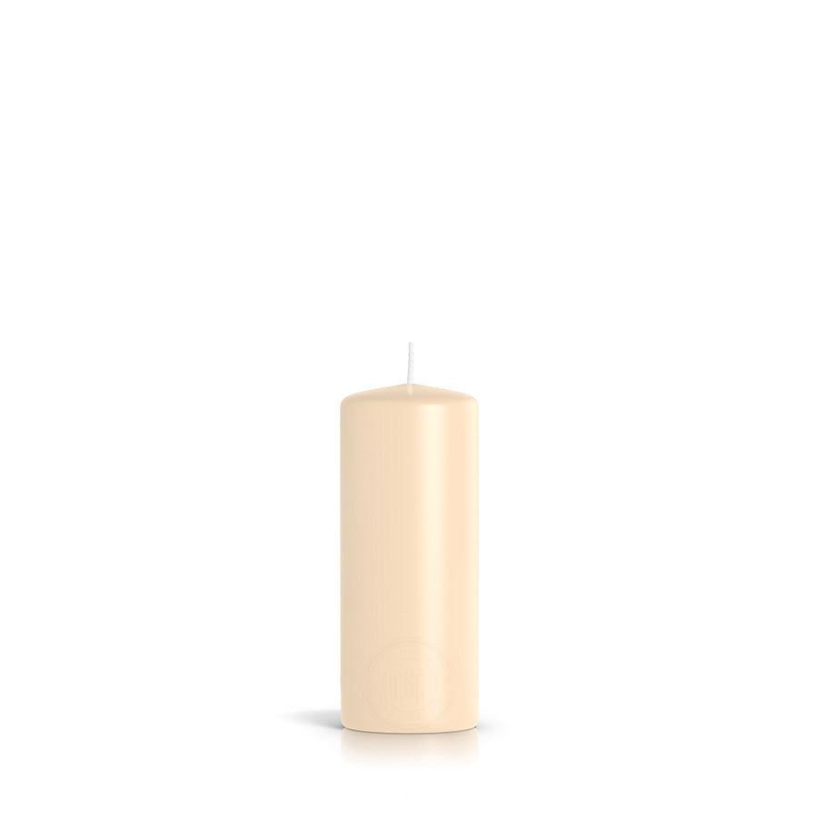 Cylindrical candles Ø60 mm. h 150 mm. duration ±54 hours