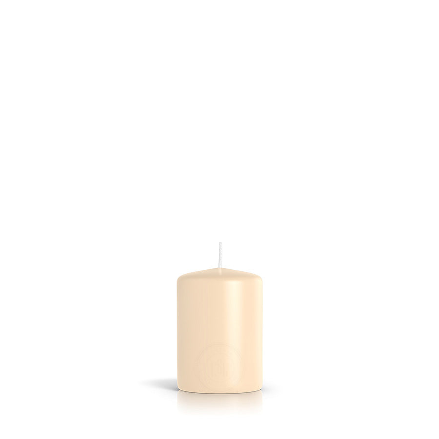 Cylindrical candles Ø70 mm. h 100 mm. duration ±42 hours