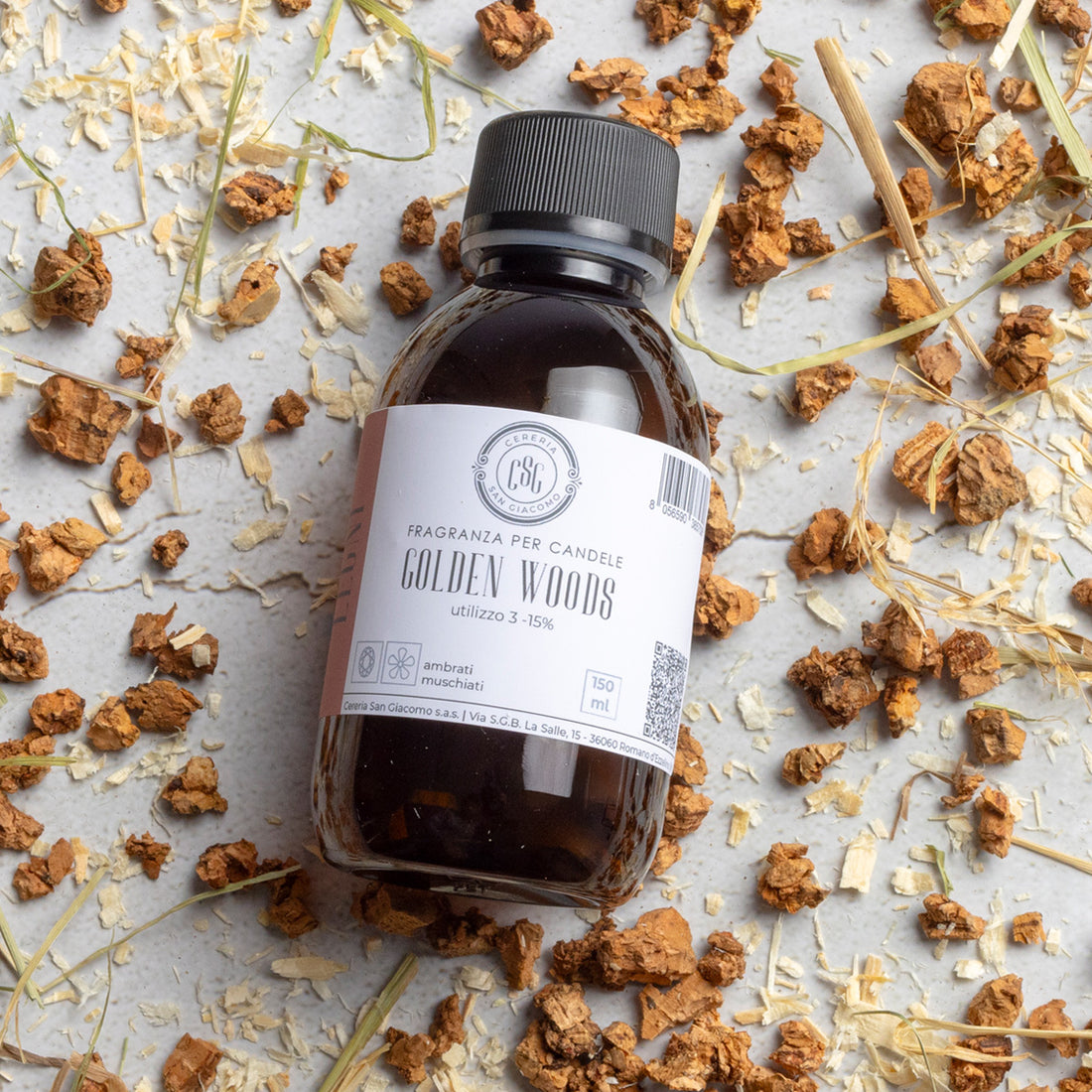 Amber & Woods candle fragrance for soy and paraffin